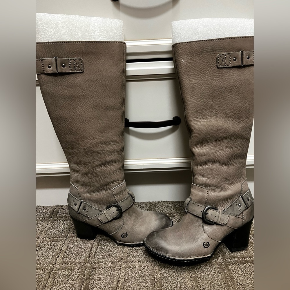 BORN knee high boots. Grey. Leather. Flannel inside for warmth. Very comfortable